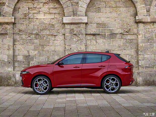 阿爾法·羅密歐 Tonale托納利 2023款 Tributo Italiano 歐洲版