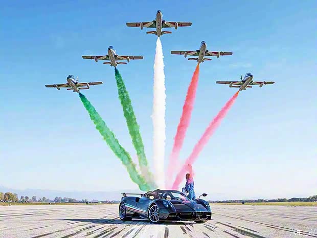 帕加尼 Huayra 2021款 Tricolore 帕加尼 Huayra 2021款 Tricolore