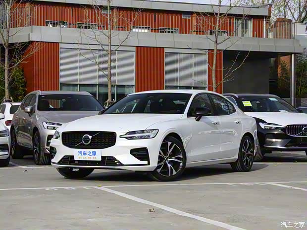 沃爾沃亞太 沃爾沃S60 2024款 B4 智遠運動版 沃爾沃亞太 沃爾沃S60 2024款 B4 智遠運動版