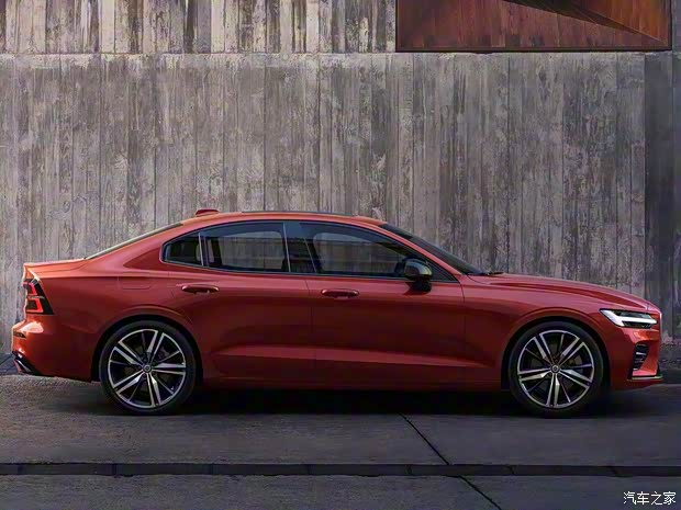 沃尔沃(进口) 沃尔沃S60 2018款 T6 AWD R-Design 沃尔沃(进口) 沃尔沃S60 2018款 T6 AWD R-Design