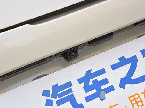 2025款 四门版 臻享+款 2025款 四门版 臻享+款