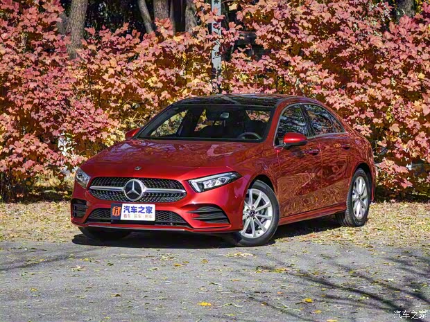 北京奔馳 奔馳A級(jí) 2019款 A 200 L 運(yùn)動(dòng)轎車