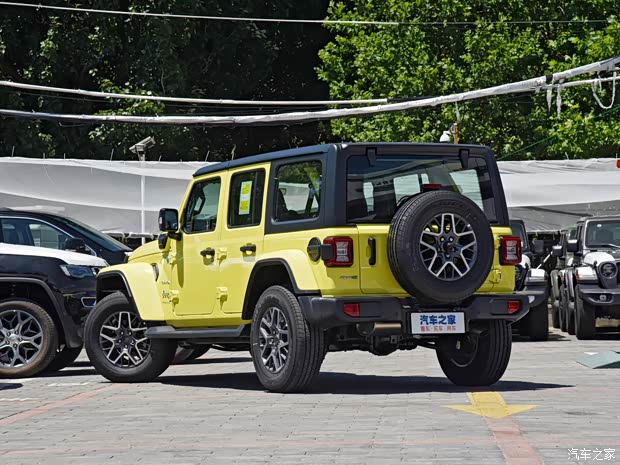 Jeep(進(jìn)口) 牧馬人新能源 2022款 四門(mén) 2.0T 4xe 撒哈拉 螢光黃限量版