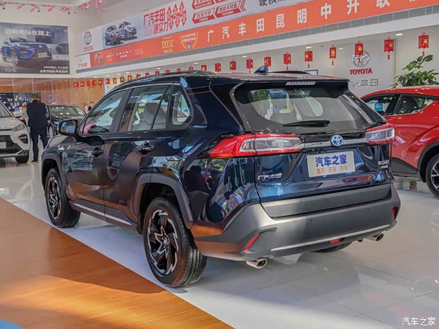广汽丰田 威兰达 2020款 双擎 2.5L E-CVT两驱科技版