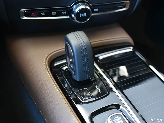 沃尔沃亚太 沃尔沃S60新能源 2020款 T8 E驱混动 四驱智逸豪华版