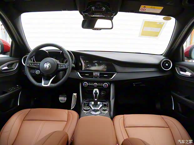 阿爾法·羅密歐 Giulia 2022款 2.0T 280HP Ti 駕控版