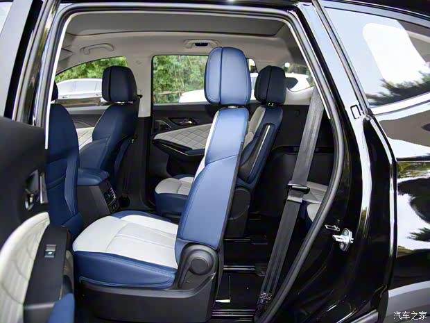 江汽集團(tuán) 思皓X8 PLUS 2022款 1.5TGDI DCT智尚版 6座