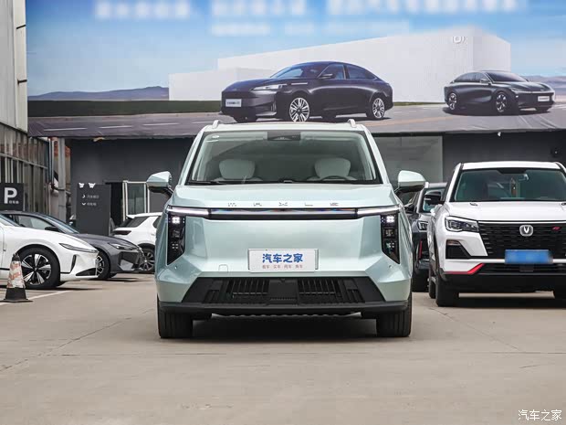 上汽大通 大家7 2024款 605km 森林加长续航版 上汽大通 大家7 2024款 605km 森林加长续航版