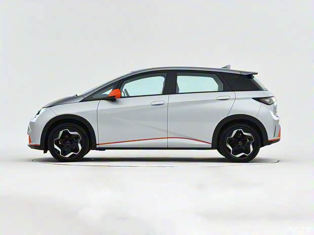 比亚迪 海豚 2021款 405km 时尚版 比亚迪 海豚 2021款 405km 时尚版