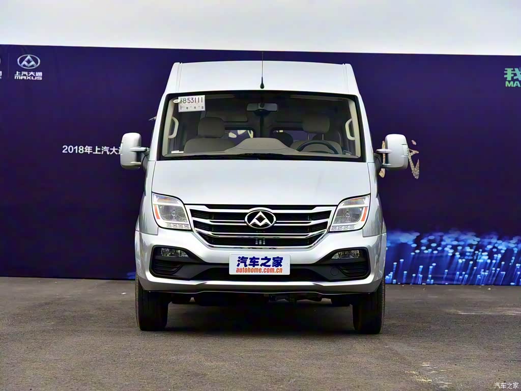 上汽大通V80 2018款 2.5T 6挡手动厢式货车长