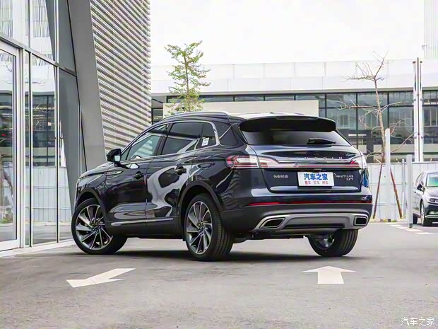 長(zhǎng)安林肯 航海家 2022款 2.7T 四驅(qū)尊雅版