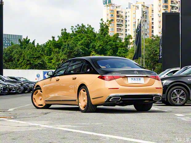 梅賽德斯-邁巴赫 邁巴赫S級 2022款 S 680 4MATIC Virgil Abloh 限量版