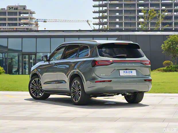 赛力斯汽车 问界M7 2024款 1.5T 四驱Plus版 5座 赛力斯汽车 问界M7 2024款 1.5T 四驱Plus版 5座