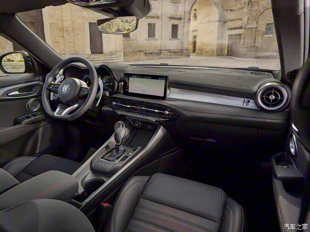 阿爾法·羅密歐 Tonale托納利 2023款 Tributo Italiano 歐洲版