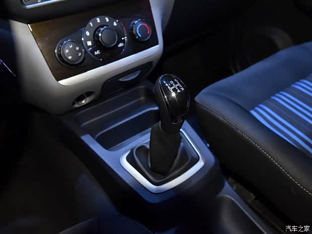 北汽瑞翔 博腾V1 2022款 1.5L乘用车舒适型R15C1