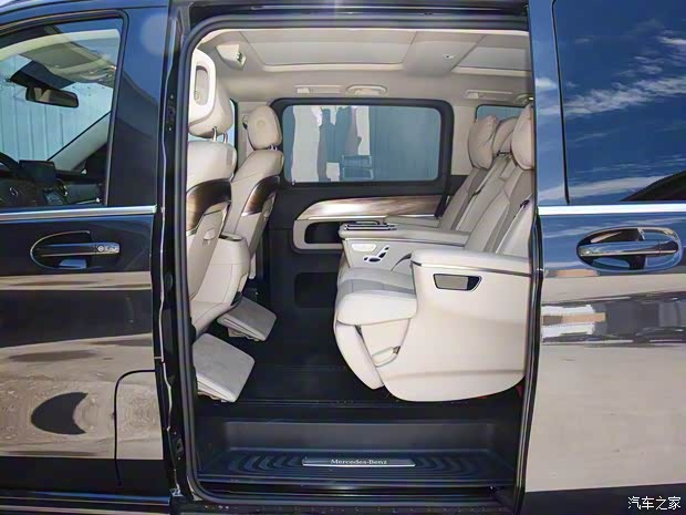 福建奔馳 奔馳V級(jí) 2020款 V 260 L 長(zhǎng)軸距豪華版