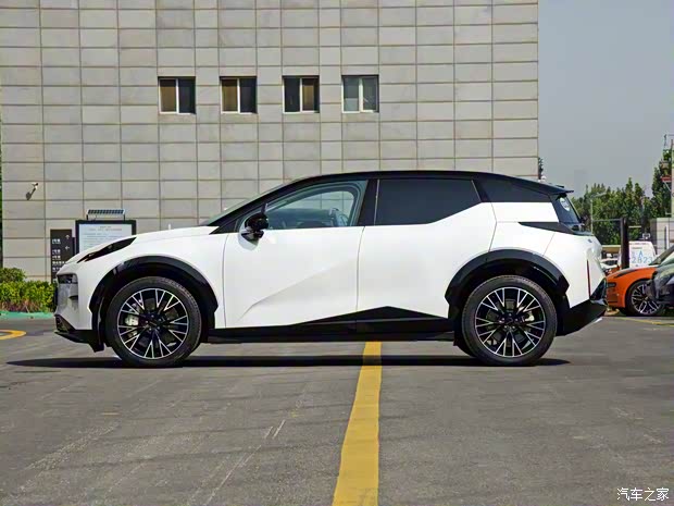 极氪 极氪X 2023款 四驱YOU版 4座 极氪 极氪X 2023款 四驱YOU版 4座