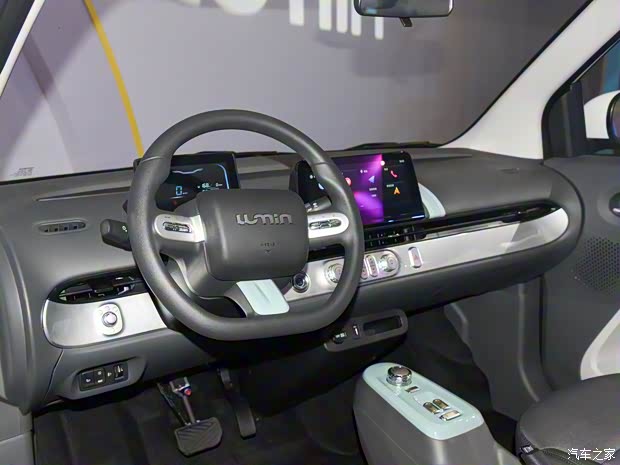 長(zhǎng)安汽車 長(zhǎng)安LUMIN 2022款 210km 基本型