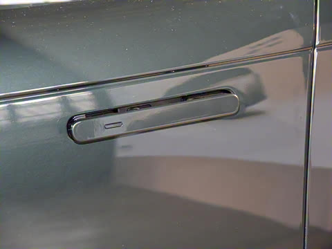 2023款 3.0 L6 400PS 典范加长版 2023款 3.0 L6 400PS 典范加长版