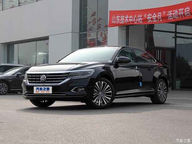 上汽大众 帕萨特 2019款 380TSI 豪华版 上汽大众 帕萨特 2019款 380TSI 豪华版