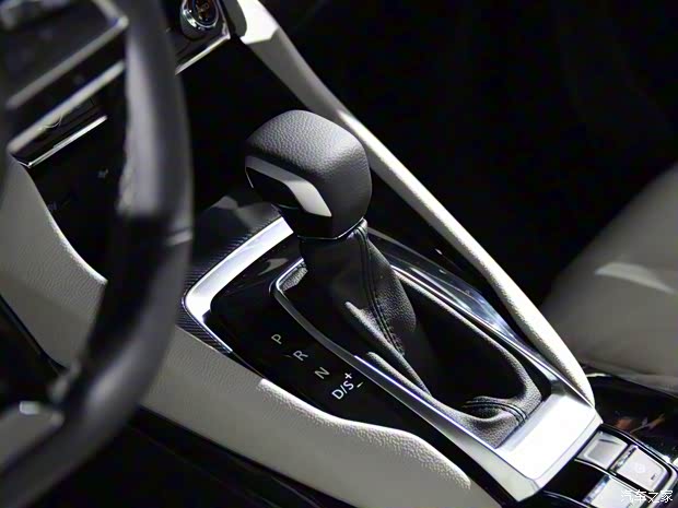 上汽大通 上汽大通G50 2018款 基本型