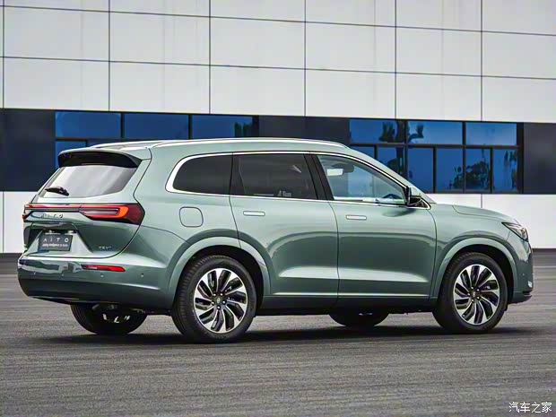 金康赛力斯 问界M7 2022款 1.5T 增程版 金康赛力斯 问界M7 2022款 1.5T 增程版