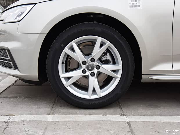 一汽-大眾奧迪 奧迪A4L 2019款 35 TFSI 進(jìn)取型 國V