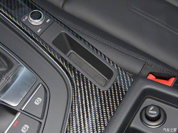 奥迪(进口) 奥迪A4(进口) 2022款 Avant 40 TFSI 先锋派星辰版