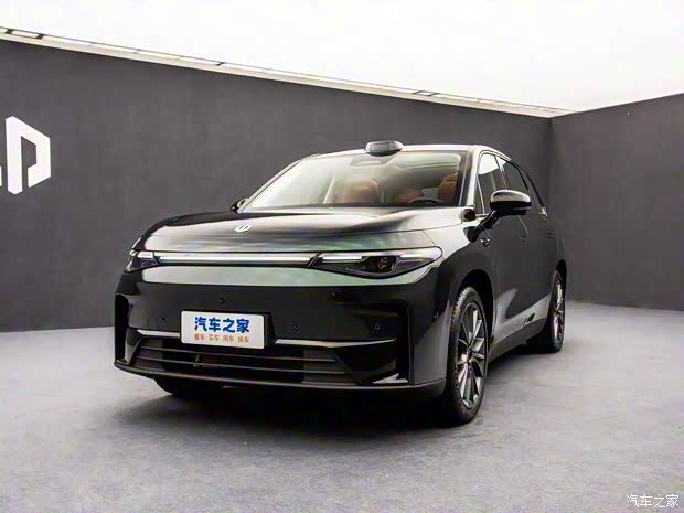 零跑汽车 零跑C10 2024款 纯电 基本型 零跑汽车 零跑C10 2024款 纯电 基本型