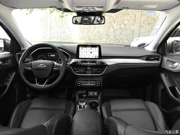 长安福特 福克斯 2019款 三厢 EcoBoost 180 自动锋耀型