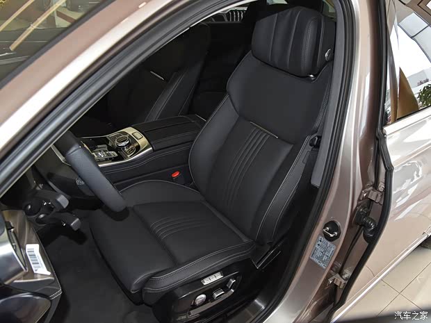 一汽红旗 红旗H9 2020款 2.0T 智联旗畅版 一汽红旗 红旗H9 2020款 2.0T 智联旗畅版