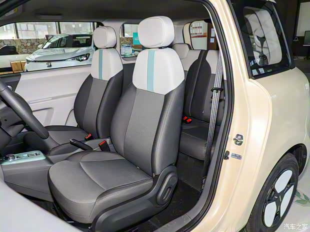 长安汽车 长安LUMIN 2022款 210km 基本型