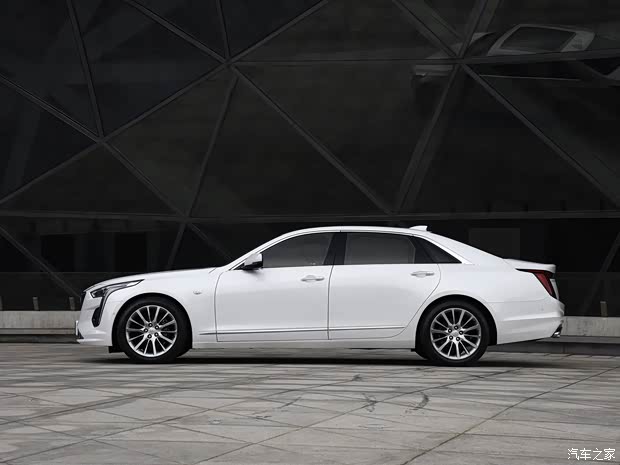 上汽通用凱迪拉克 凱迪拉克CT6 2019款 28T 鉑金版