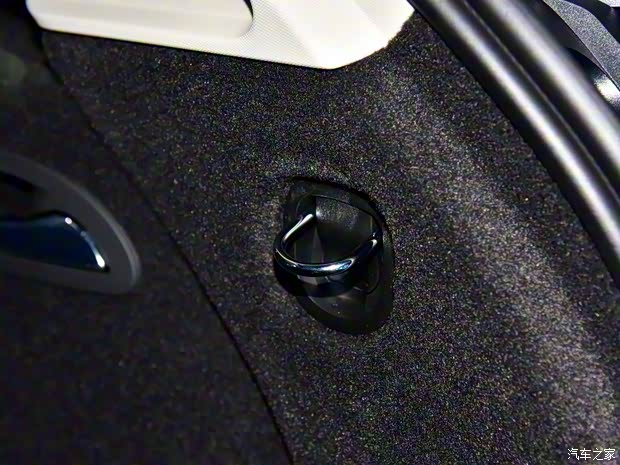 上汽通用别克 昂科威 2020款 28T 四驱全能运动旗舰型