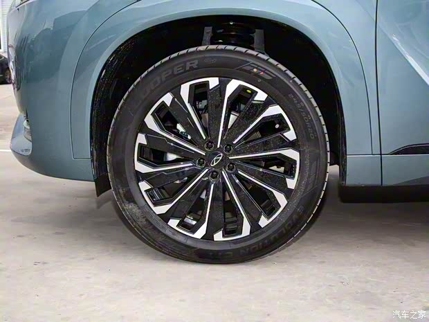 奇瑞汽车 瑞虎9 2023款 400T 豪华版 5座