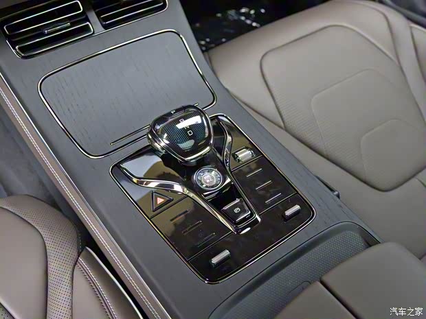 比亞迪 漢 2022款 DM-i 121KM 尊享型