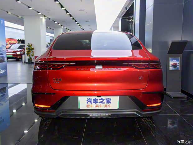 比亚迪 汉 2022款 DM-i 121KM 尊享型
