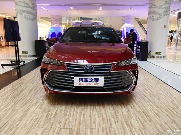一汽丰田 亚洲龙 2019款 2.5L 混动版