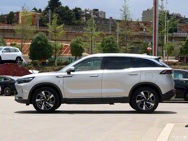 北京汽車 BEIJING-X7 2020款 1.5T 自動(dòng)致美智尊版