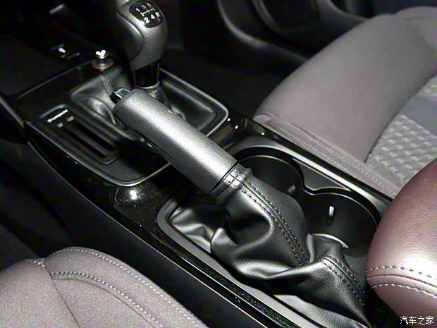 廣汽乘用車(chē) 傳祺GS4 2018款 200T 手動(dòng)兩驅(qū)舒適版