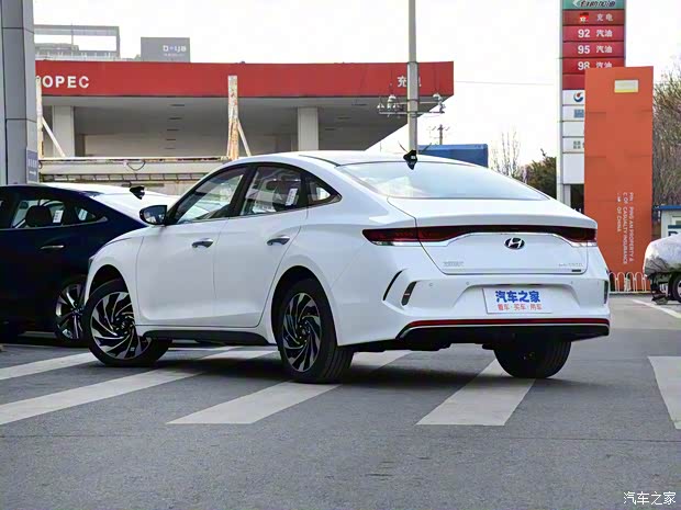 北京現(xiàn)代 菲斯塔新能源 2019款 基本型 北京現(xiàn)代 菲斯塔新能源 2019款 基本型