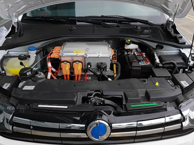 神龍汽車(chē) e愛(ài)麗舍 2021款 三元鋰 手動(dòng)擋 300km