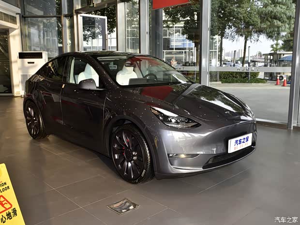 特斯拉中国 Model Y 2022款 Performance高性能全轮驱动版 特斯拉中国 Model Y 2022款 Performance高性能全轮驱动版