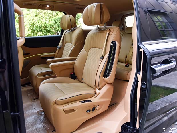 岚图汽车 梦想家 2022款 低碳版 梦+智享包