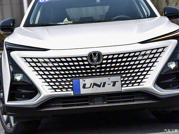 長(zhǎng)安汽車 長(zhǎng)安UNI-T 2020款 1.5T 旗艦型