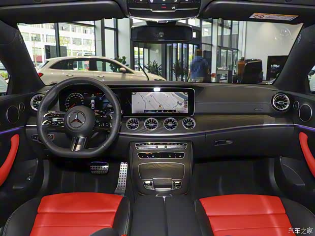 奔驰(进口) 奔驰E级(进口) 2023款 E 260 4MATIC 轿跑车 奔驰(进口) 奔驰E级(进口) 2023款 E 260 4MATIC 轿跑车