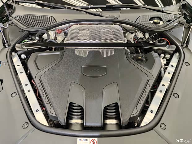 保時捷 Panamera新能源 2024款  Panamera Turbo E-Hybrid 行政加長版 4.0T