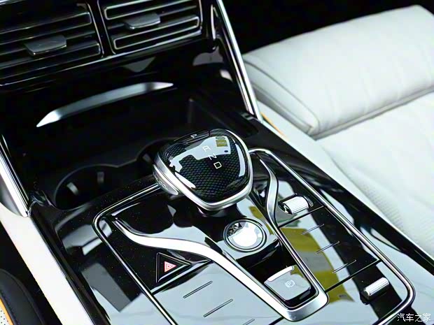 比亚迪 唐新能源 2022款 EV 635km 四驱至尊型 比亚迪 唐新能源 2022款 EV 635km 四驱至尊型