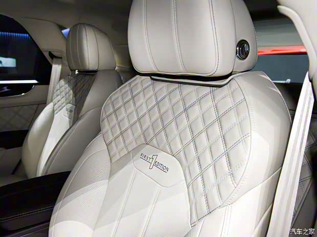 賓利 添越 2021款  4.0T V8