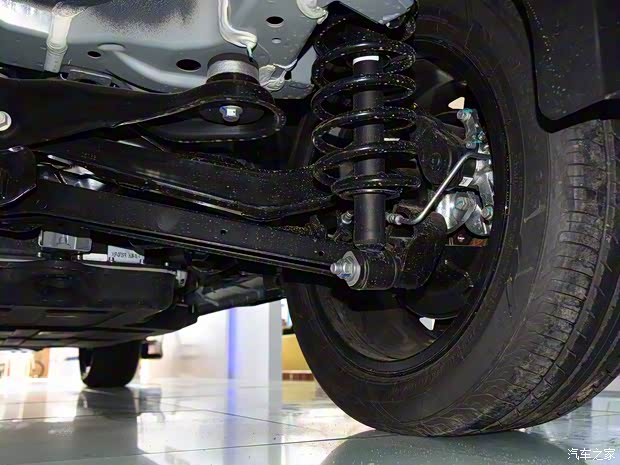 北汽新能源 北汽新能源EX5 2019款 悦潮版